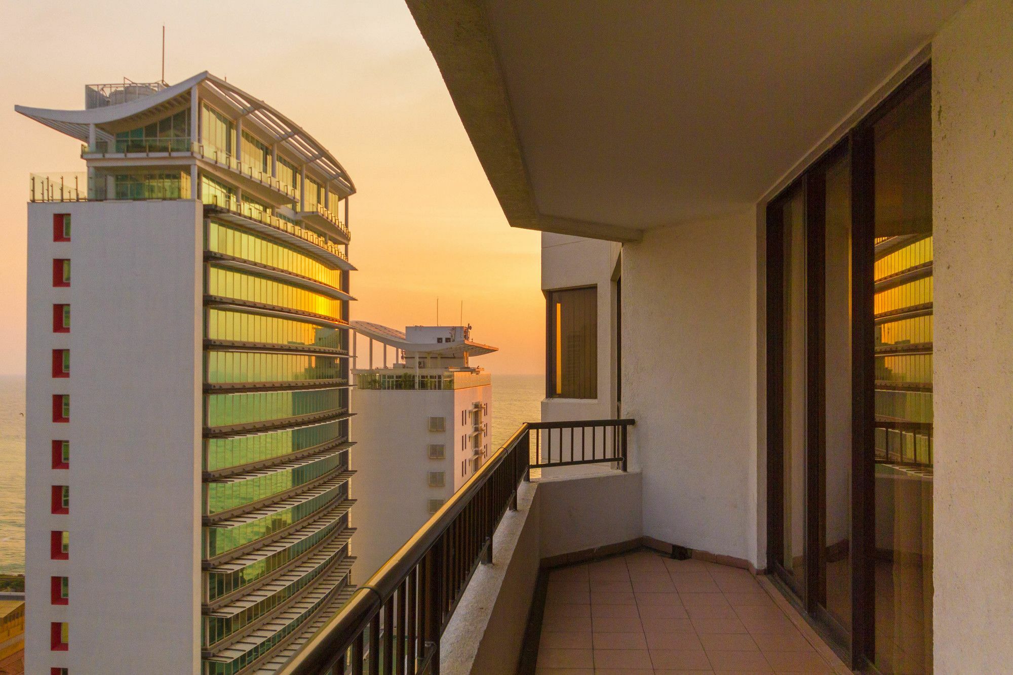 Crescat Residencies Colombo Exterior foto